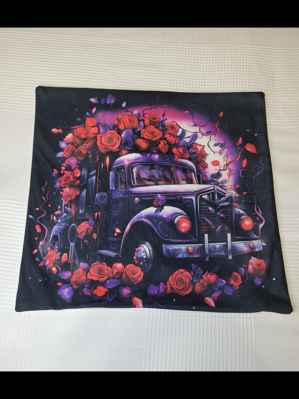 NWOT- Set of 2 Gothic Retro Semi Truck & Red Roses Pillow Covers - Like New - Picture 4 of 7